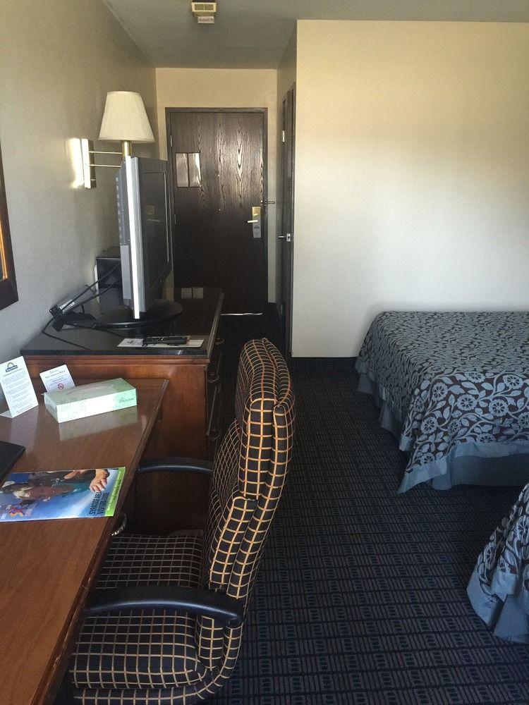 Motel 6 Mcgraw, Ny - Cortland Ngoại thất bức ảnh